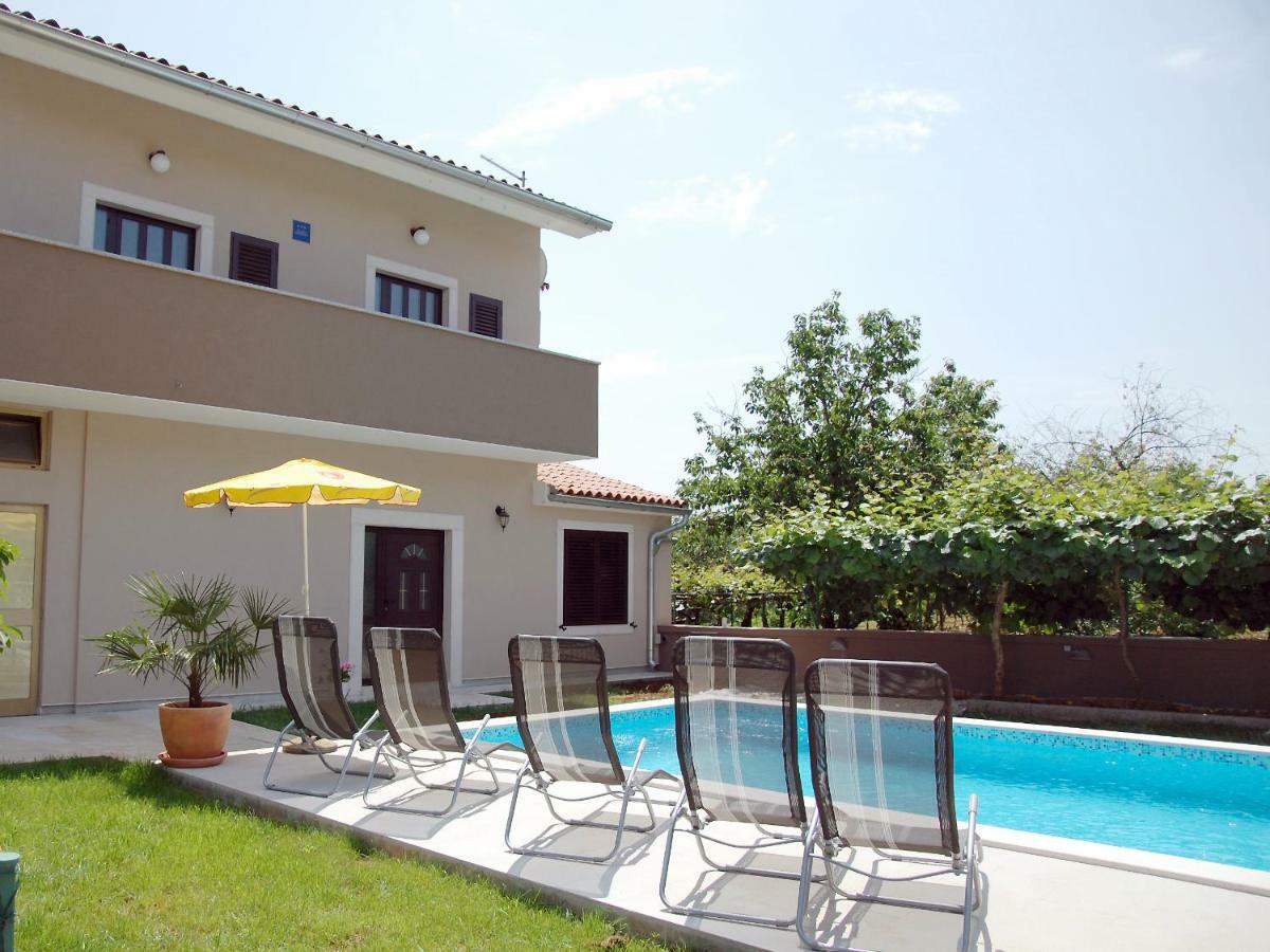 Apartman Milena Pula Exterior foto